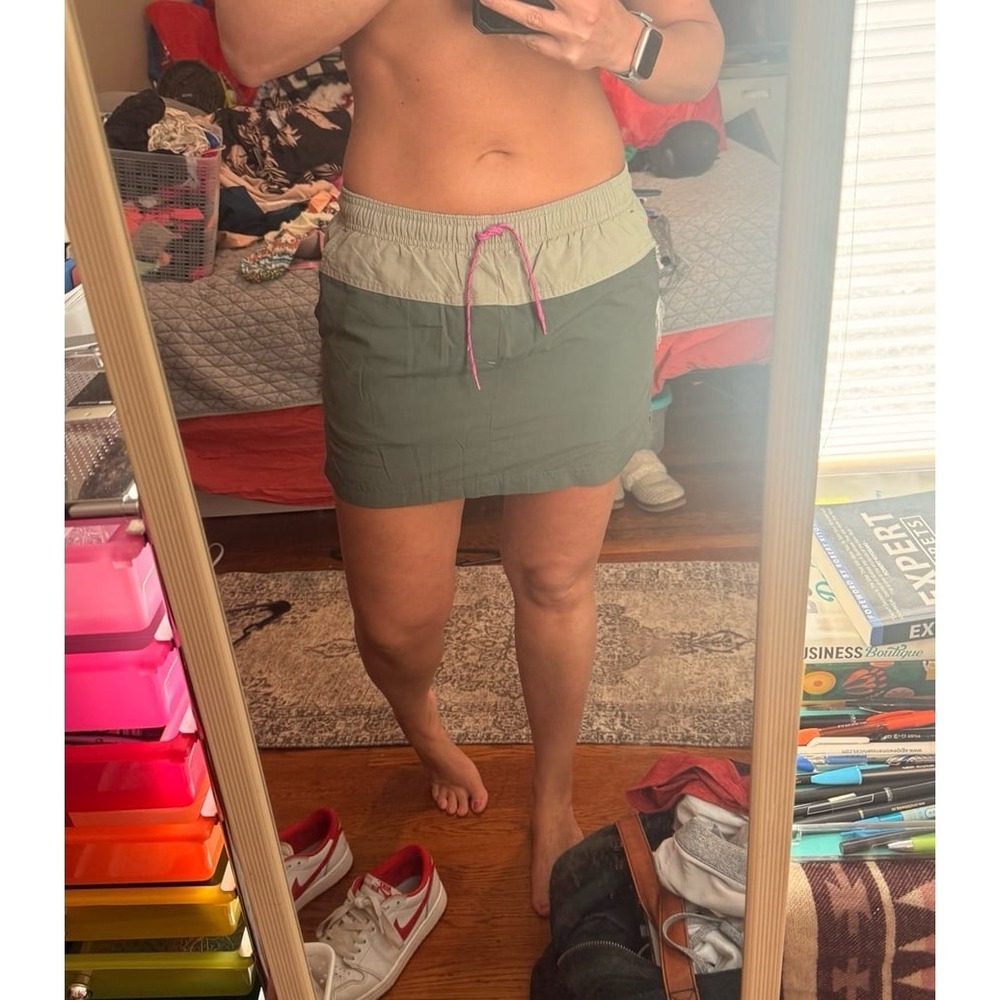 COLUMBIA SKORT green tan women's small hiking‎ tennis pickleball outdoor skirt - Picture 2 of 12